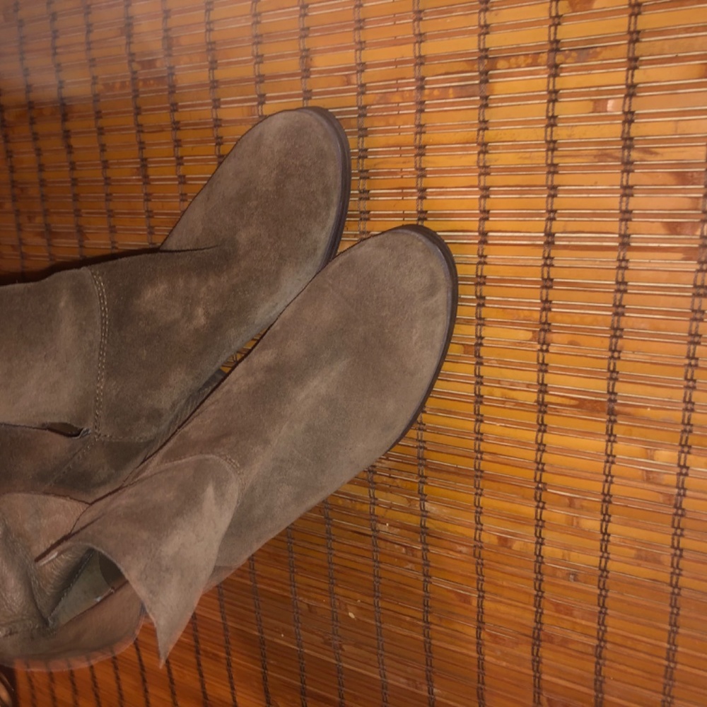 Tan booties - Picture 3 of 4